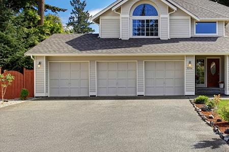 Driveway Cleaning in Miami: How Professional Pressure Washing Protects Your Concrete